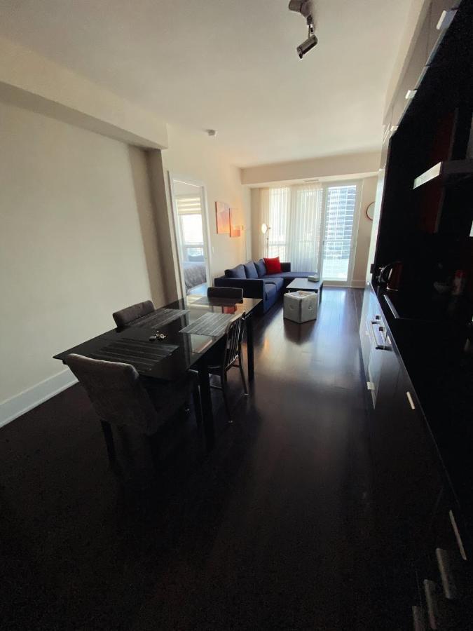 Luxury Condo On Cn Tower Toronto Exterior foto