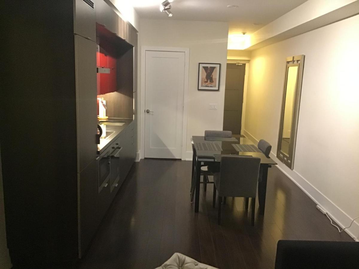 Luxury Condo On Cn Tower Toronto Exterior foto