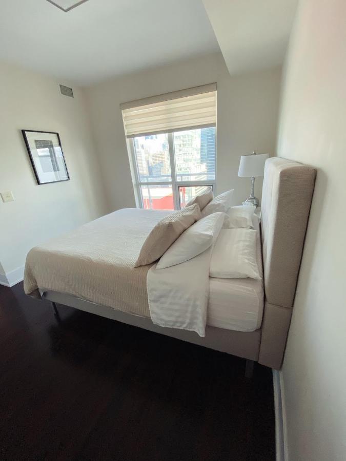 Luxury Condo On Cn Tower Toronto Exterior foto